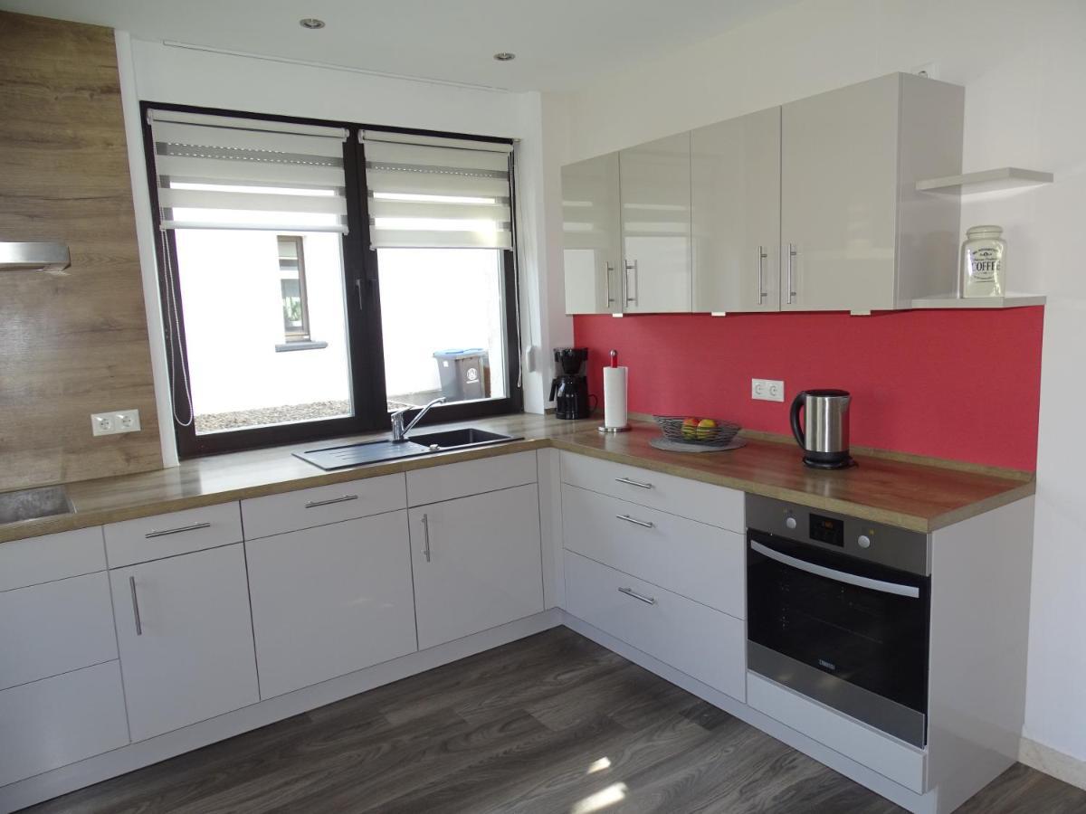 Ferienhaus Leo Blankenrath Екстер'єр фото