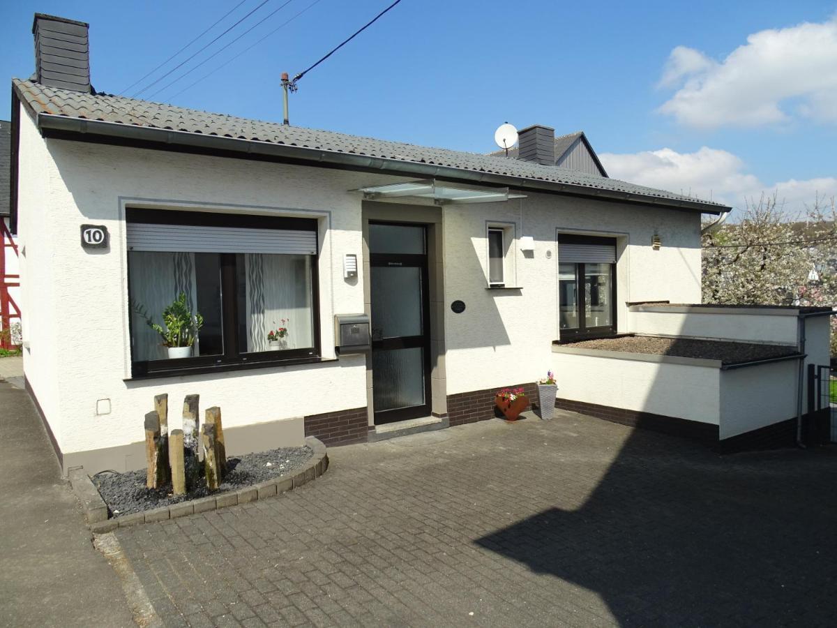 Ferienhaus Leo Blankenrath Екстер'єр фото